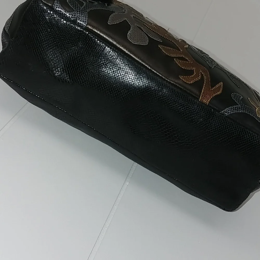 Sharif Black Hand Bag - Picture 9 of 16